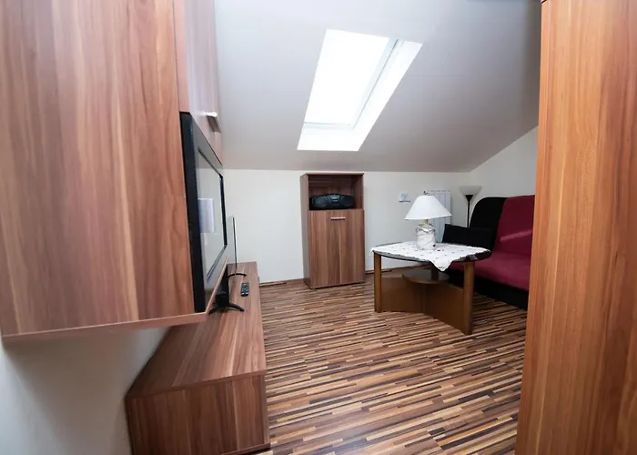 Karina By El-pi Tours Apartament *