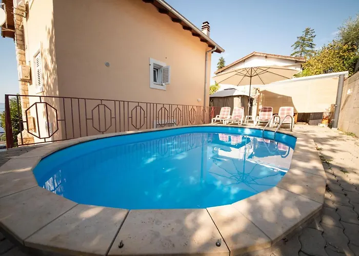 Apartament Karina By El-pi Tours