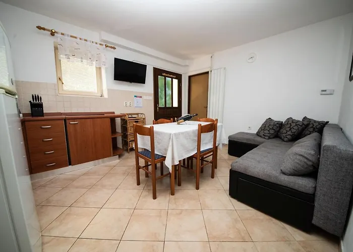 Karina By El-pi Tours Apartament