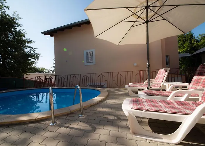 Apartament Karina By El-pi Tours